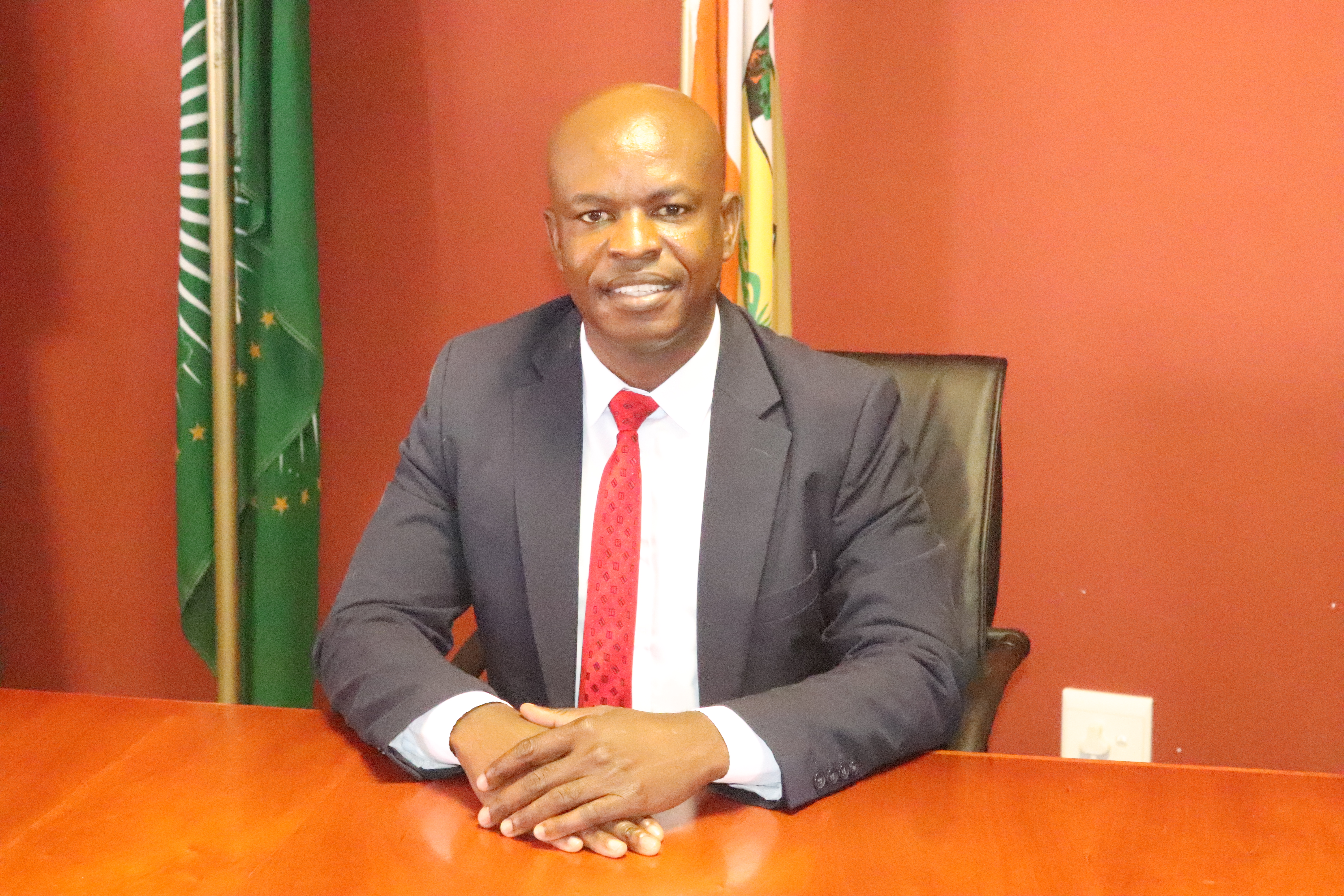 Hon. Johannes Antsino